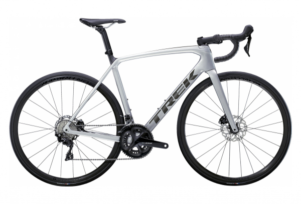 Vélo De Route Trek Emonda SL 5 Disc Shimano 105 11V Lithium Quicksilver/Brushed Chrome 2022
