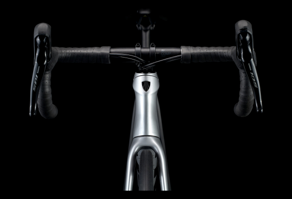 Vélo De Route Trek Emonda SL 5 Disc Shimano 105 11V Lithium Quicksilver/Brushed Chrome 2022 – Image 6