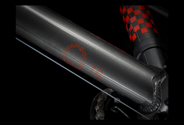 VTT Enfant Trek Wahoo 26'' Shimano Altus 8V Noir/Rouge 2022 – Image 4